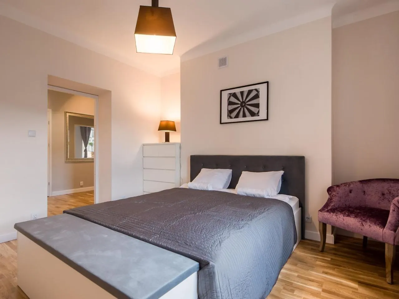 White Residence 4Rooms - City Center Warsaw
